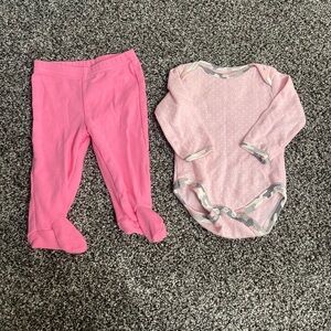 Girl’s size 0-3M pants, bodysuit clothing bundle